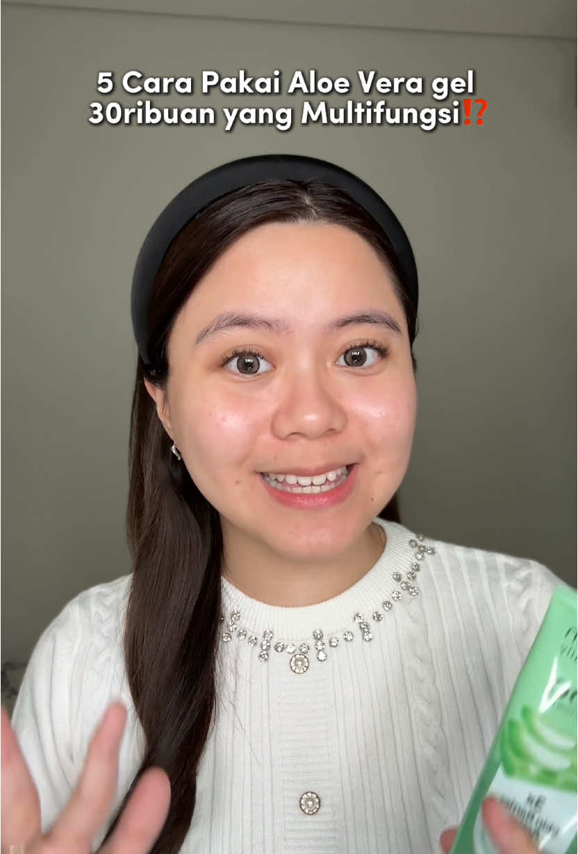 Siapa yang baru tau kalo ada 5 cara pakai aloe vera gel yang cuma 30ribuan ini!?! Jadinya super multifungsi banget & lebih hemat 🤭💕 #aloeveragel #moisturizeraloevera #aloevera #aloeveramoisturizer #DSEEexpert #AloeMultifunctionGel #AloeHacks #Wardah @Dermascalp Expert 