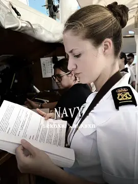 Leonor in the navy or Leonor in the army? ⚓🪖 #princessleonor #princesaleonor #princessleonorofspain  #princessofasturias #princessofspain  #leonordeborbon #leonor #spanishroyalfamily #familiareal #navy #army #spain #españa #edit #fyp #fypシ゚ #parati 