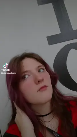 I'm prolly gonna be posting drafts the next couple of days 😋 #fyp #girlinred 