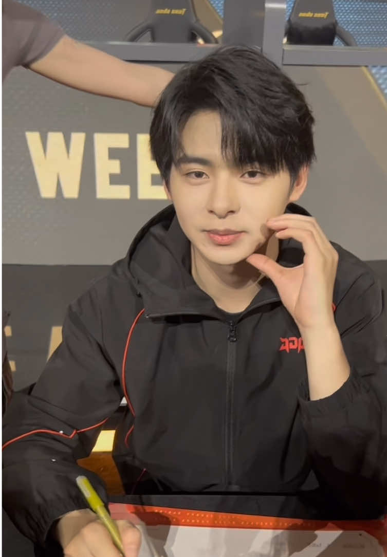 Oppa!! #Paraboy #JDG #pubg #pubgmobile #PEL 