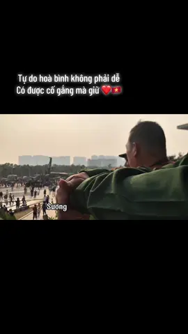 Chiến tranh đã lùi xa, nhưng sự hy sinh của bao thế hệ cha anh – những người đã ngã xuống vì độc lập, tự do sẽ mãi là ngọn lửa thắp sáng lòng yêu nước và tinh thần đoàn kết dân tộc.”Hòa Bình Đẹp Lắm” cảm ơn và biết ơn họ - những người đã dành cả thanh xuân của mình để giành lại hoà bình hôm nay❤🇻🇳.May mắn được gặp và nói chuyện với các ông Cựu Chiến Binh những người đã đi qua mưa bom bão đạn,vào sinh ra tử,chứng kiến bao thăng trầm của đất nước, con muôn vàn biết ơn và kính trọng các ông.Nếu có kiếp sau tôi vẫn muốn làm người Việt Nam 🇻🇳🇻🇳🇻🇳. #xuhuong #xuhuongtiktok #giaiphongmiennam #30thang4 #30thang4nam1975 #giaiphongmiennam #toiyeuvietnam #capcut_edit 