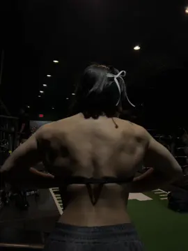 love love love back muscles #fypシ #breathedivinity #backmuscles 