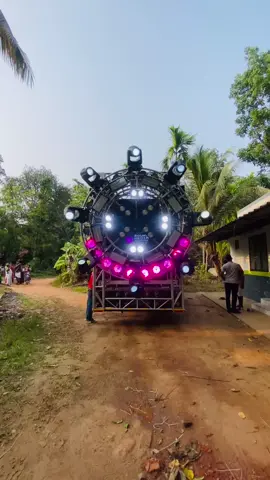 leghting sound prindavan menyala di siang hari#soundprindavan #karnaval #soundsystem #soundsystemmalang #soundsystemjawatimur #lewatberanda 