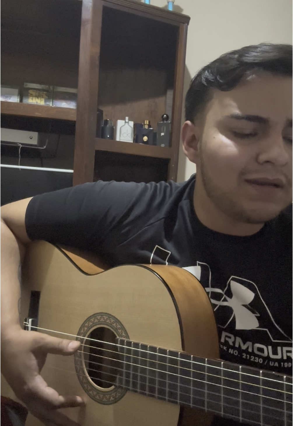 tenía rato sin grabar #christiannodal #cover #mariachi #guitarra #fypシ #medejellevar #VoiceEffects 