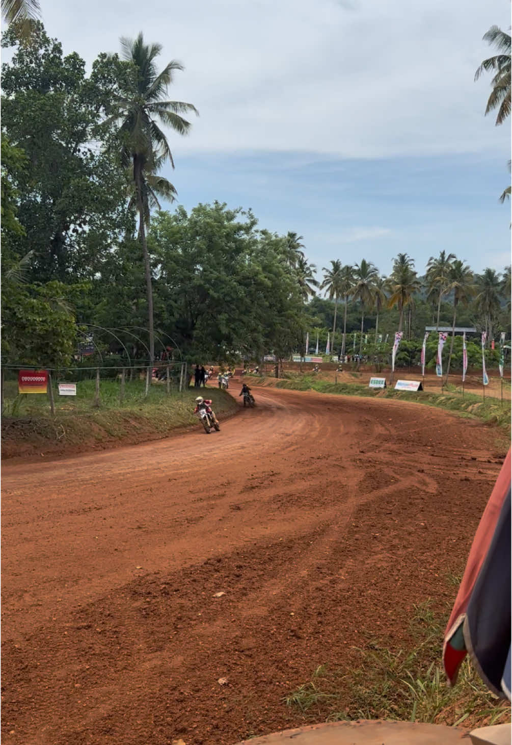 #creatorsearchinsights #mortercycle #rallycross #mahameruwa_leisure #mahameruwasupercross #trendingvideo #🇱🇰 #fyp 