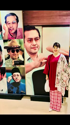 Budi ditabur, jasa dikenang..penutup Syawal bersama negarawan penuh gemilang.. Sayang Tun Dr Mahathir Mohamad selamanya.. Terima kasih 🇲🇾❤️ @chedetofficial  