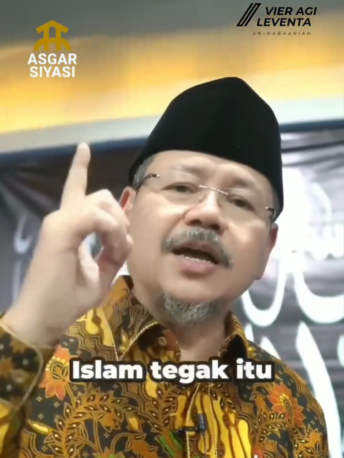 Quotes untuk Para Pejuang Islam dari ustadz @ismailyusanto  Allahuakbar!! 🔥 Sc: @vieragileventa  #islam #politik #asgar #siyasi #garut