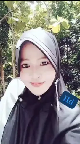 senyum itu menular☺️ satu senyuman dapat membuat beberapa orang tersenyum☺️ maka tersenyumlah ☺️ dan senyum HD💞🤍ku tuk orang Ter HD 💞🤍yg slalu terpatri dg HD💞🤍 💝💝💝 #ldr #kekasih #cinta #viral #cintasejati 