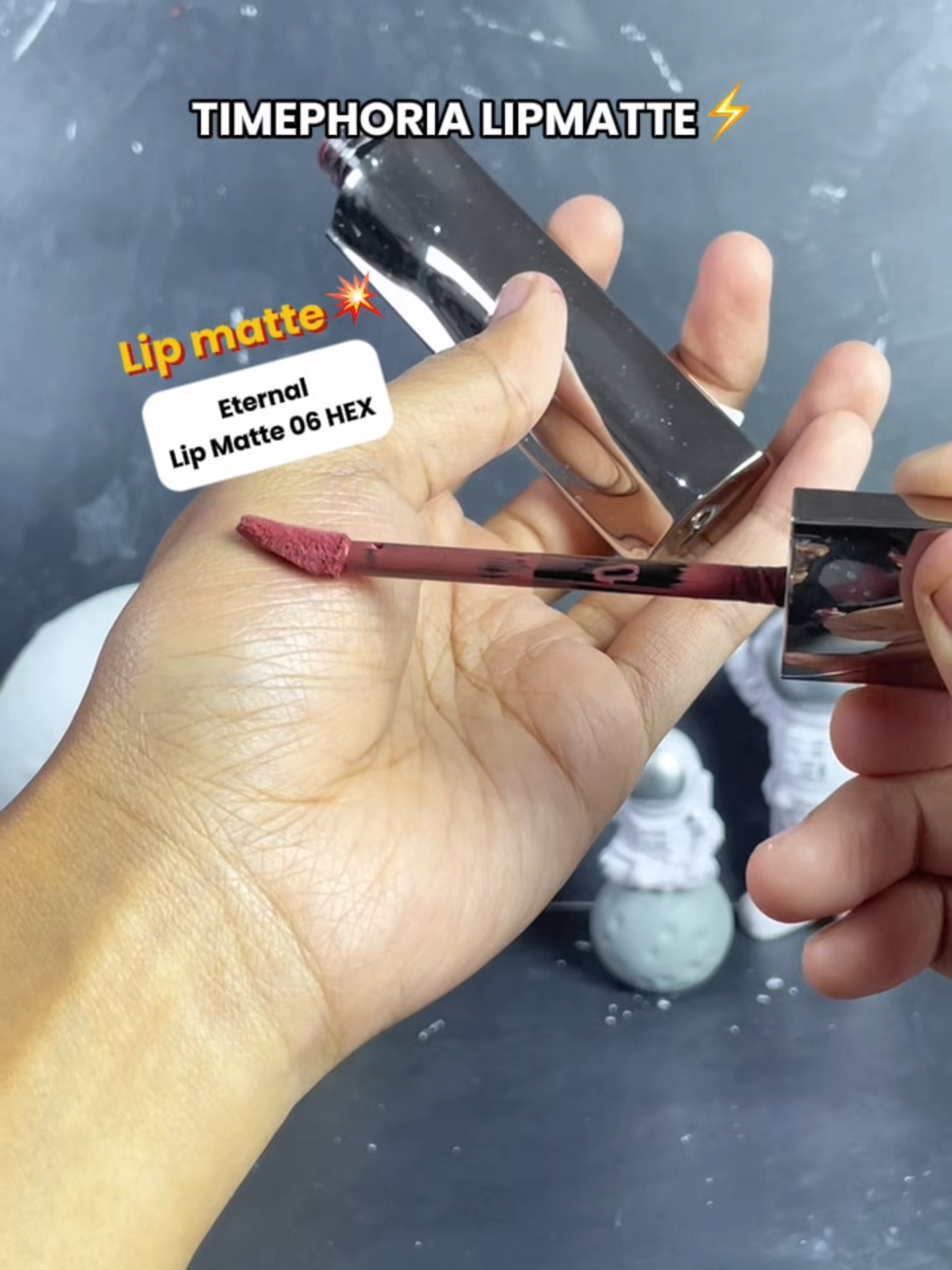 timephoria lip matte silver eternal 06 hex! #timephoria #timephorialipvelvet #timephorianebula #timephoriapackageng #timephoriaviral #fyppppppppppppppppppppppp #lipstikviral #cushiontimephoria #fypage #beautytiktok #beauty #beautyhacks #BeautyReview #beautyqueen #lipgloss #paydaysale #timephoriacosmetics #judydoll #judydollindonesia #judydollcosmestic