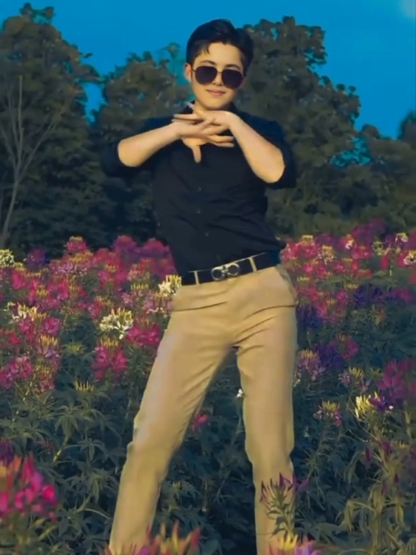 #dance#dancer#dancers#pianochaddswesrernpianoplayerspianeasuperdance#singing#western#singing#superdance#foryoupage#fr#friends#fyp 