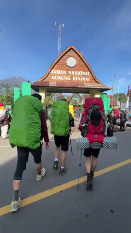 ini yang di namakan gerbang impian #pendakiindonesia #rinjani #pendakigunung 