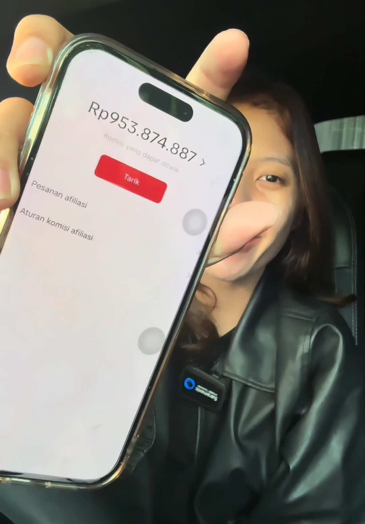 Komisi 900juta dalam 3bulan?