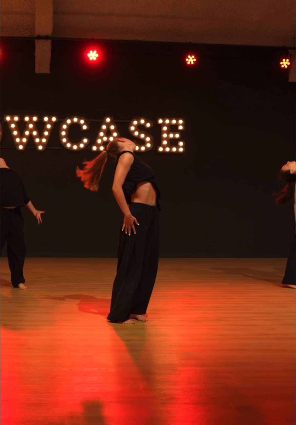 Where are you now? Now that my heart aches…🧡  Choreo: @Morgane Descheemaker  #dancer #dance #foryou #foryoupage #fyp #xybca #jaspersteverlinck #dancing #contemporarydance 