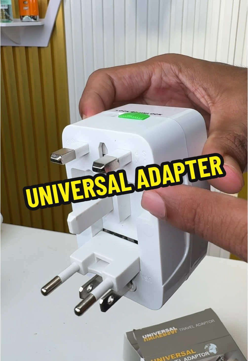 Plug universal adapter nal pergi travel bawak ni dlu #universalplug #universaladapter #adapter 
