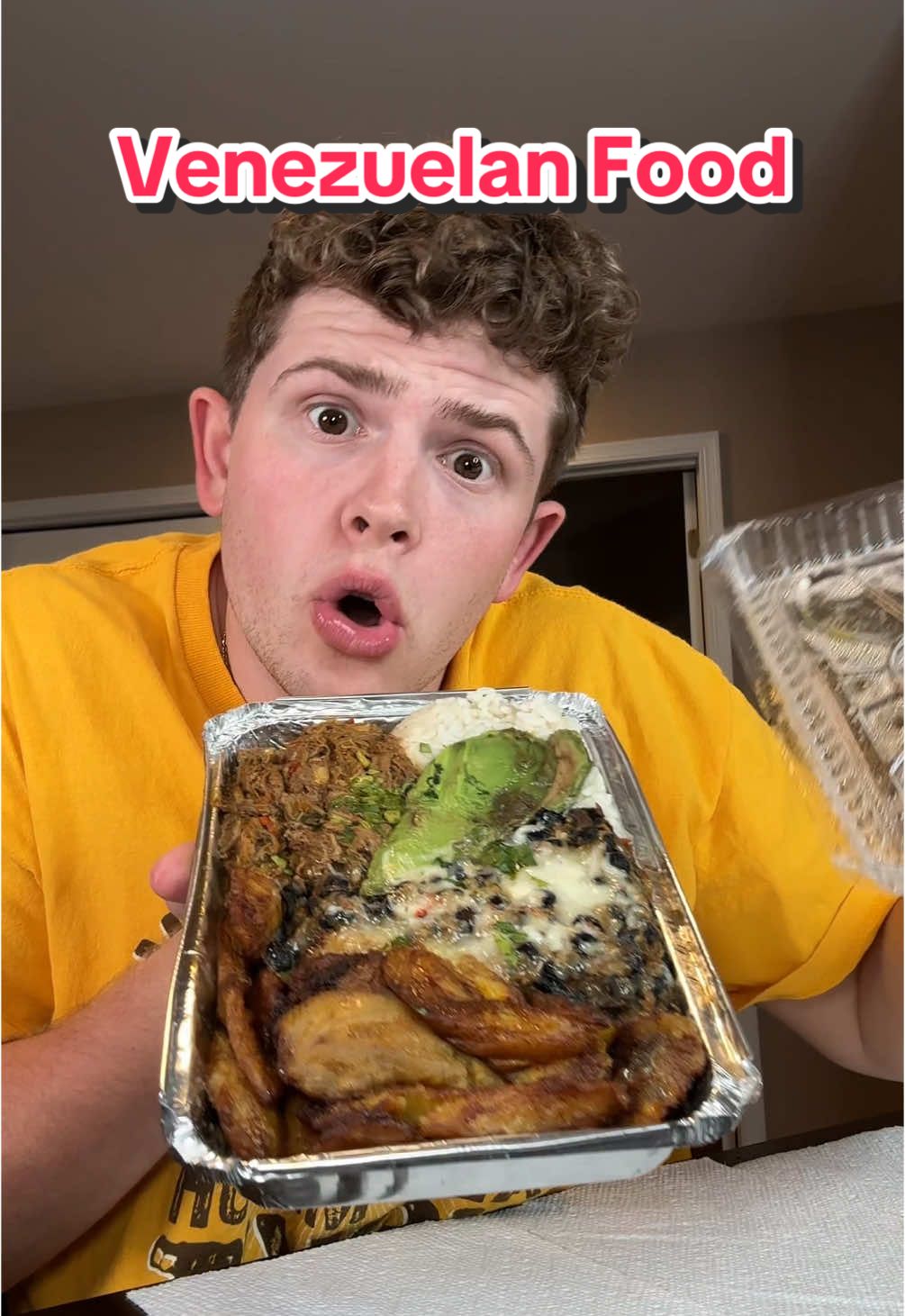 Replying to @Mohammed This food was like a party in my mouth!🤪 #venezuelanfood #mukbang #thefoodguy #tommywinkler #foodreview #tommy #foodiefam #food 