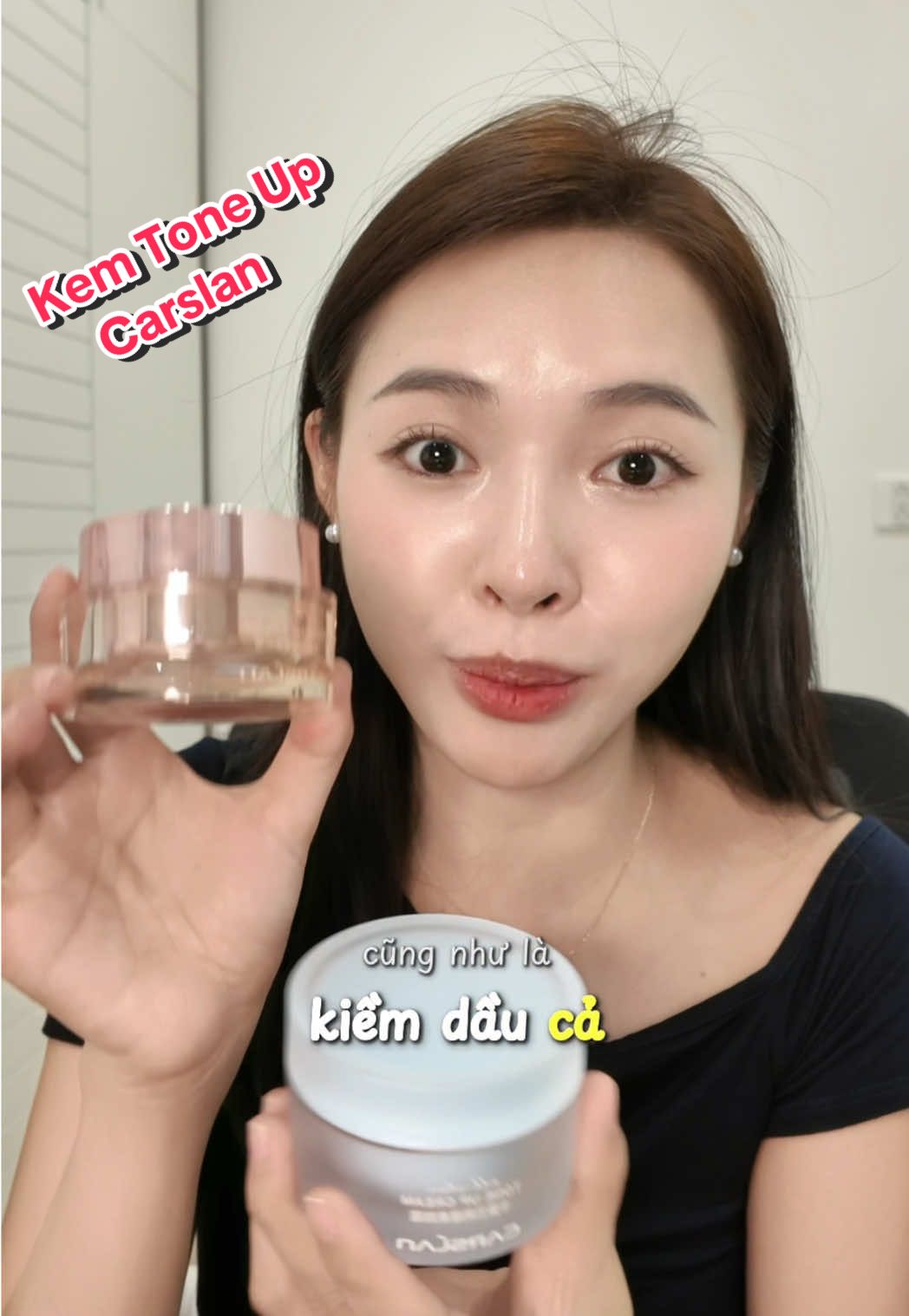 Kem Nâng Tone Da Mặt Carslan, mỏng nhẹ giữ tone lâu. Cấp ầm cho da #xuhuong #xuhuongtiktok #viralvideo #viral #skincare #kemnangtone #kemnangtong #kemnangtonecarslan #carslan #carslantoneupcream #kemtoneup #toneupcream #kemduongngay #kemngaynangtone #vananhonni 