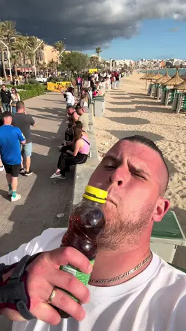 Pls dont try this at Home ( Professional profi drinker ) #drinking #fast 