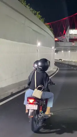 aku kamu & si merah😋🤙🏻#fypage#fizr_2stroke#4u#solo24jam