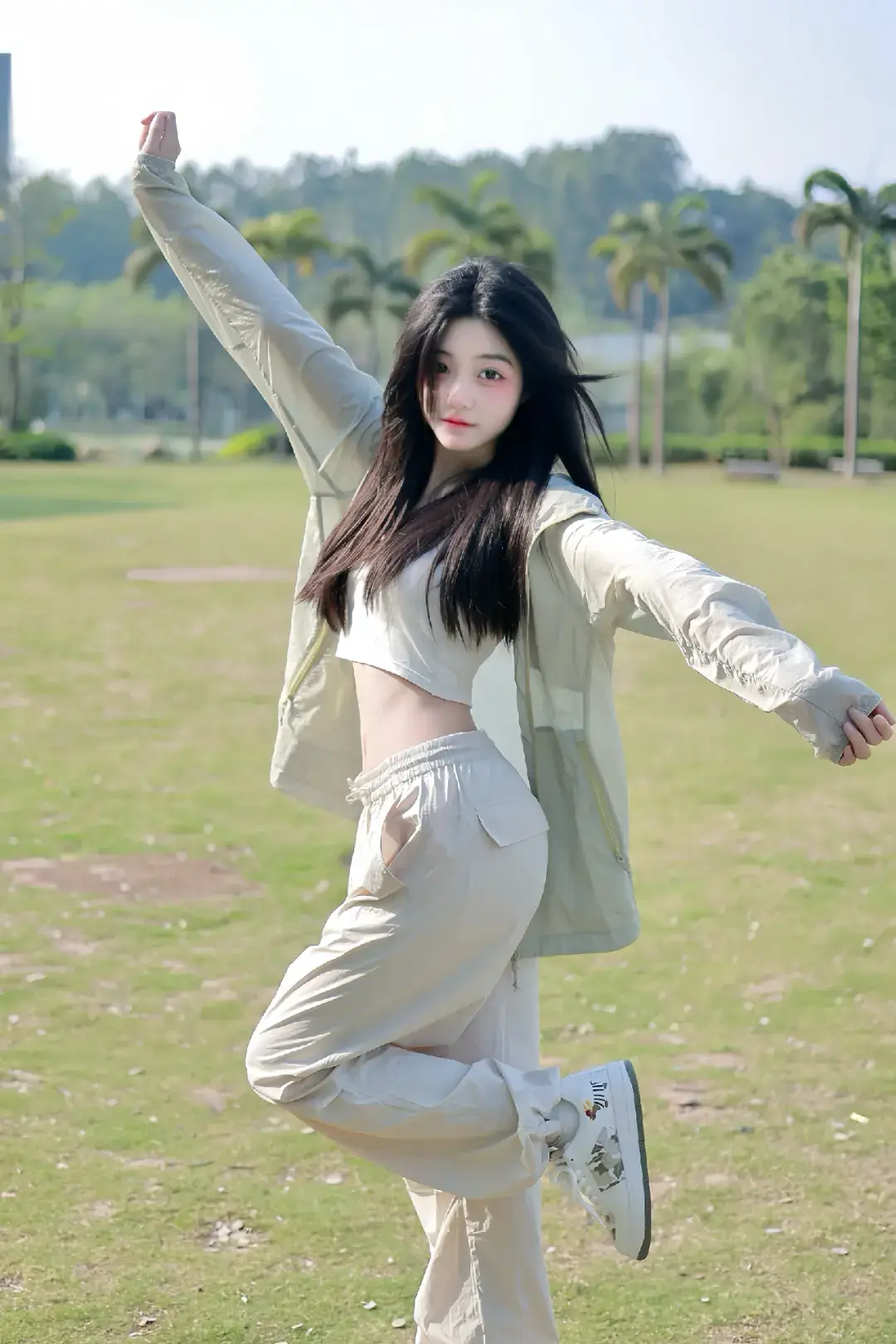 长相一般 穿搭绝了💚 #xybca #chinesegirl🇨🇳 #foryou #4u #douyin抖音 #fyp #xyzabc #foryoupage #viral #trending 