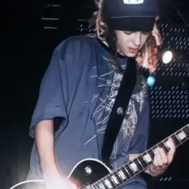 Tom ver!! | #tom #tomkaulitz #kaulitz #丰 #tokiohotel #viral @𝑁𝑖𝑛𝑒𝑡𝑡𝑒 ✮㋖ @ESY丰 @𝓖𝓾7𝓻𝓭𝔁丰 @˙⋆✮丰༒𝖆𝖘𝖍༒丰✮⋆˙ @madi ×͜× @liz @ser .ᐟ @saturn☠︎︎ 