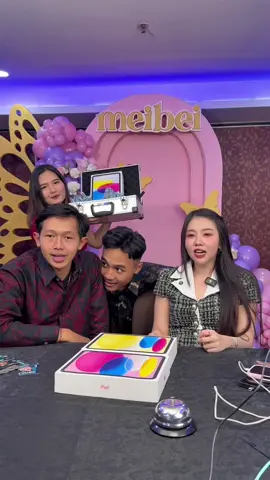 JOIN LIVE SEKARANG .BANYAK HARGA AMBYAR DI LIVE AKU😗😗