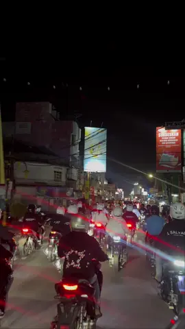 suasana Tasikmalaya di malam hari #aeroxmodifikasi  #aeroxnew  #aeroxindonesia  #aeroxdownsize  #aeroxconnected  #aeroxcybercity  #aerox155  #aerox  #aeroxold 