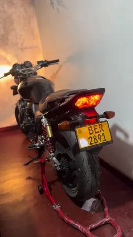 CB400 🫶 sounds🔉 • • • #cb400 #original #sound #japantoys🇯🇵 #viralvideo #aadhil_mesti_ #trending #srilanka #fyp #srilankan_tik_tok🇱🇰 