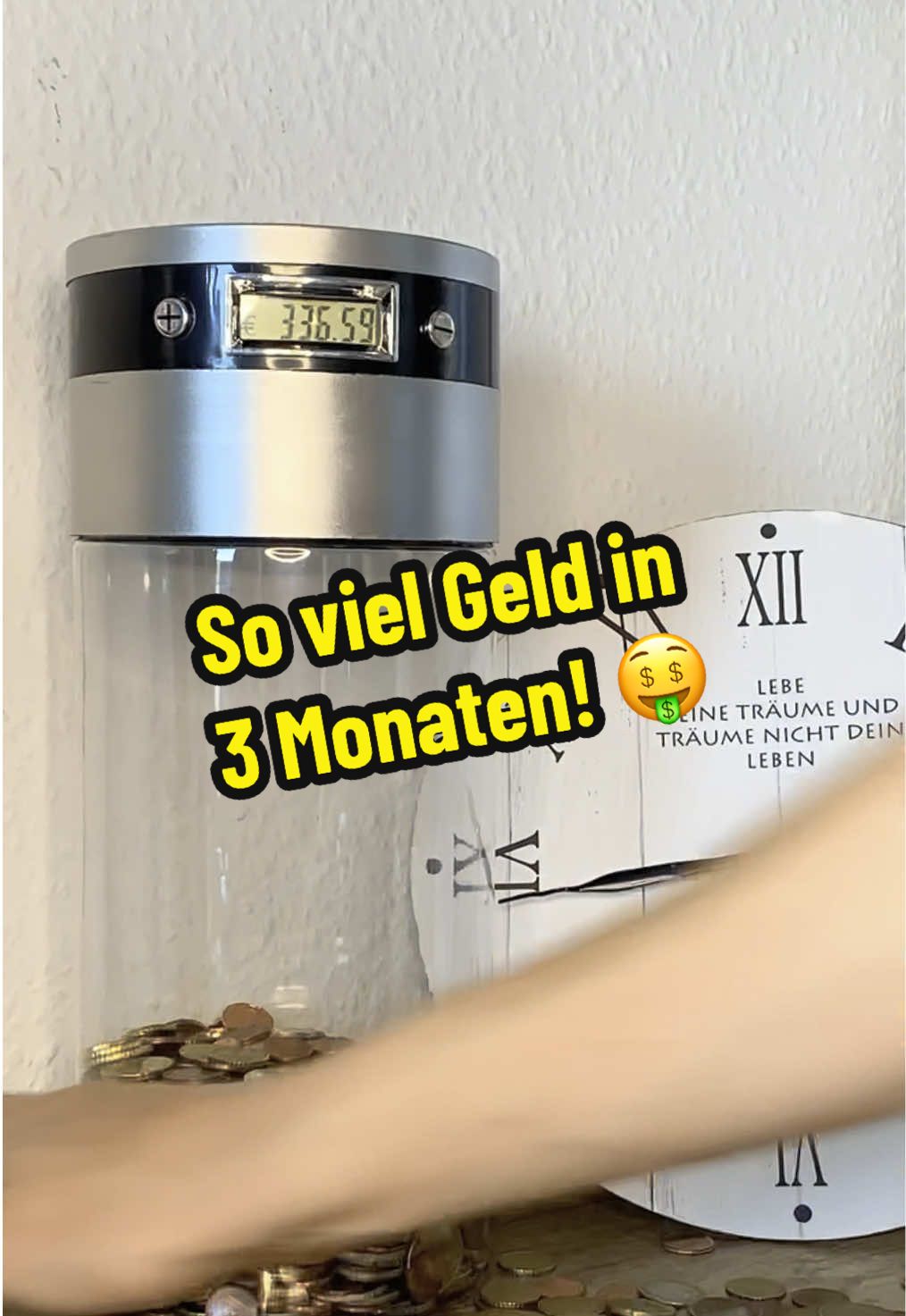 So viel Geld haben wir jetzt insgesamt in 4 Monaten zusammen gespart! 💰 wie findet ihr das Ergebnis? 😎 ich bin gespannt wie es weiter geht und was wir dieses Jahr noch auf die Beine stellen können! 😊 danke das ihr alle mir dabei seid! #fyp #pfand #fyy #leergut #fürdich #feed #geld #sparen #verdient #sammeln #hobby #spass #geldsparen #lernenmittiktok #danke 