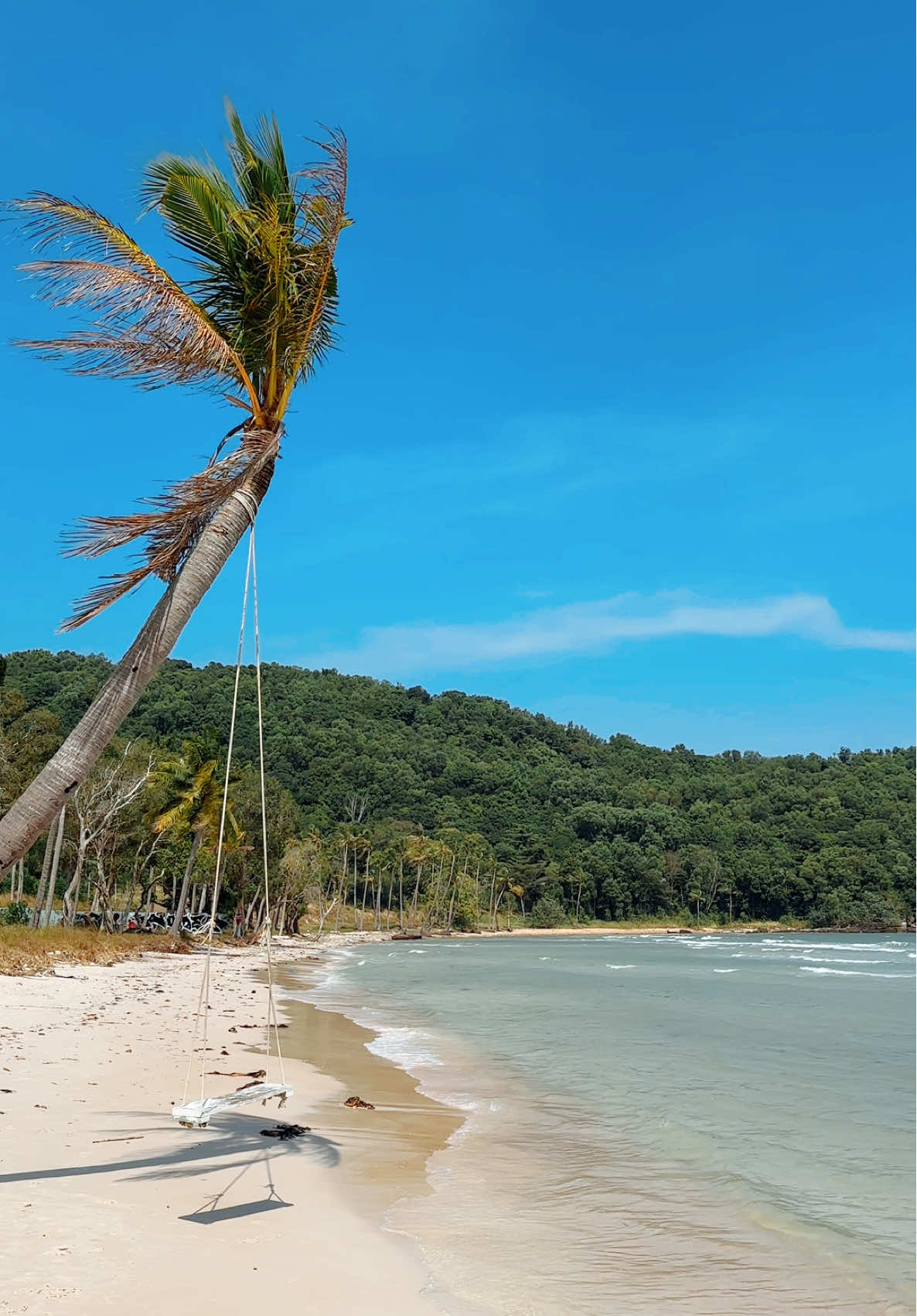 Sao Beach on Phu Quoc island, one of the most beautiful beacges in Vietnam 🏝️🥰😍🇻🇳#beachvibes #tropicalvibes #travelinspo #vietnamwhynot #travelinspo #phuquoc 