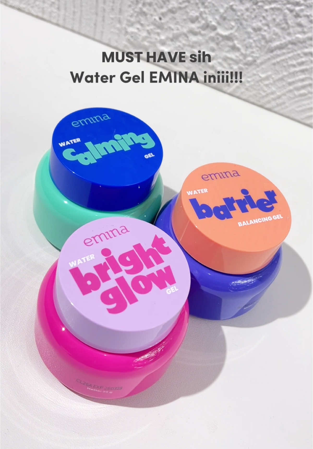 Moisturizer yang super ringaaaan. @Emina Store Emina Water Gel Moisturizer. Pilih sesuai kondisi kulit kamu ya guysss. 💖 #moisturizer #moisturizerviral #rekomendasimoisturizer #moisturizeremina #emina 