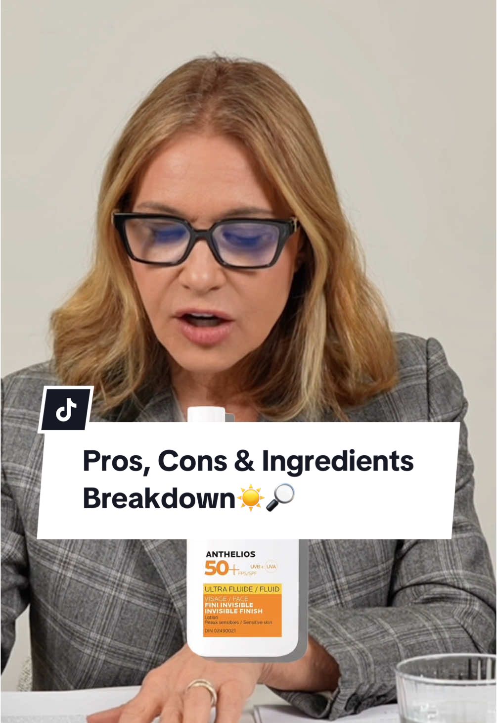 Sunscreen Review Part 5: Pros✅, Cons❌ & Ingredients Breakdown Today we are reviewing one of our 11 sunscreens—let's talk about La Roche-Posay Anthelios Ultra-Fluid SPF 50+ Facial Sunscreen We’ll dive into the pros and cons and take a look at the key ingredients. Want us to review the next sunscreen? Drop a ‘Part 6’ in the comments!👩🏼‍🔬👇🏻 #SunscreenReview #SPF30 #SunBum #GlowUp #SkincareReview #HealthySkin #SunscreenEssentials #UVProtection #FaceSunscreen #SkinCareTips #SunProtection #SPFIsAMust #GlowSkin #BeautyScience#larocheposay 