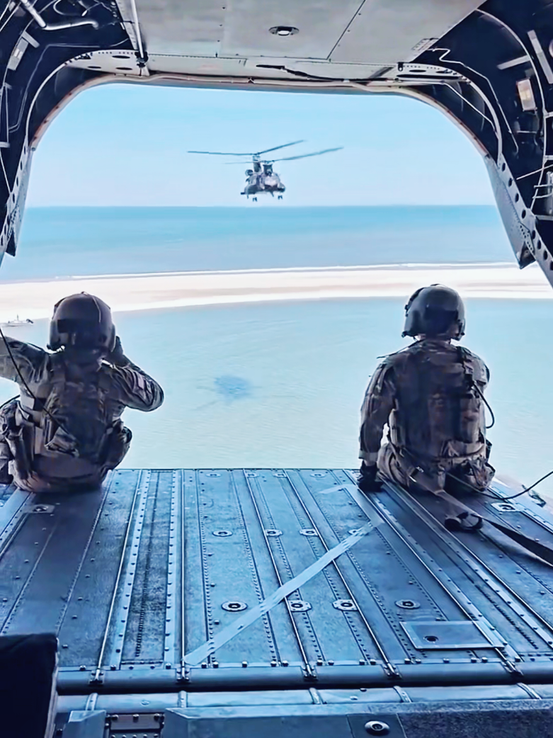 #usairforce #military #navy #airforce #pilot #pilotlife #militarylife #militarytiktok 