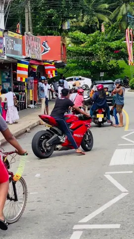 Kauruth wadiya balnne nathi ewwaa..🍯🤤♥️#CapCut #fypシ #fyppppppppppppppppppppppp #trending #viral #ducatipanigale #hightcapacity_bicke_lovers🇱🇰 