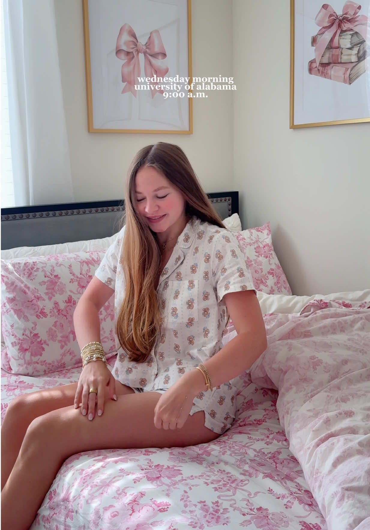 soon to be an alabama alum🤭❤️    #grwm #morning #routine #morningroutine #aesthetic #asmr #college #universityofalabama #skincare #hatchalarm #library #dayinmylife #diml #Vlog #inspo #cleangirl #itgirl #class #graduation #grad #anxiety #foryou #fyp 