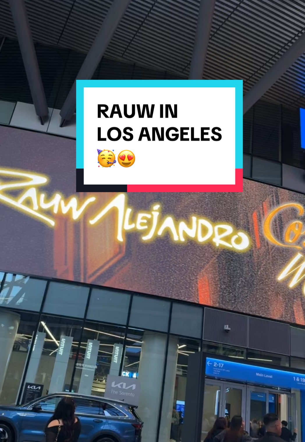 Rauw in LA was incredible 💃🏼 🥳🤩 #rauwalejandro #cosanuestratour @rauwalejandro #losangeles #LA 