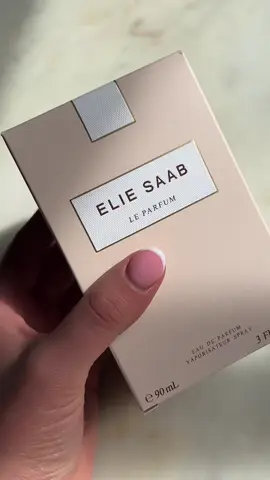 Bold, powerful, and ultra-feminine, ELIE SAAB Le Parfum is a scent of royalty, fit for a queen of modern times 🌹✨ Soon —> www.fragranticalb.com