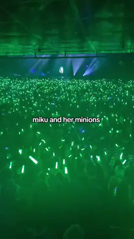 reposting cus I'm gna delete my old acc soon #miku #hatsunemiku #mikuexpo 