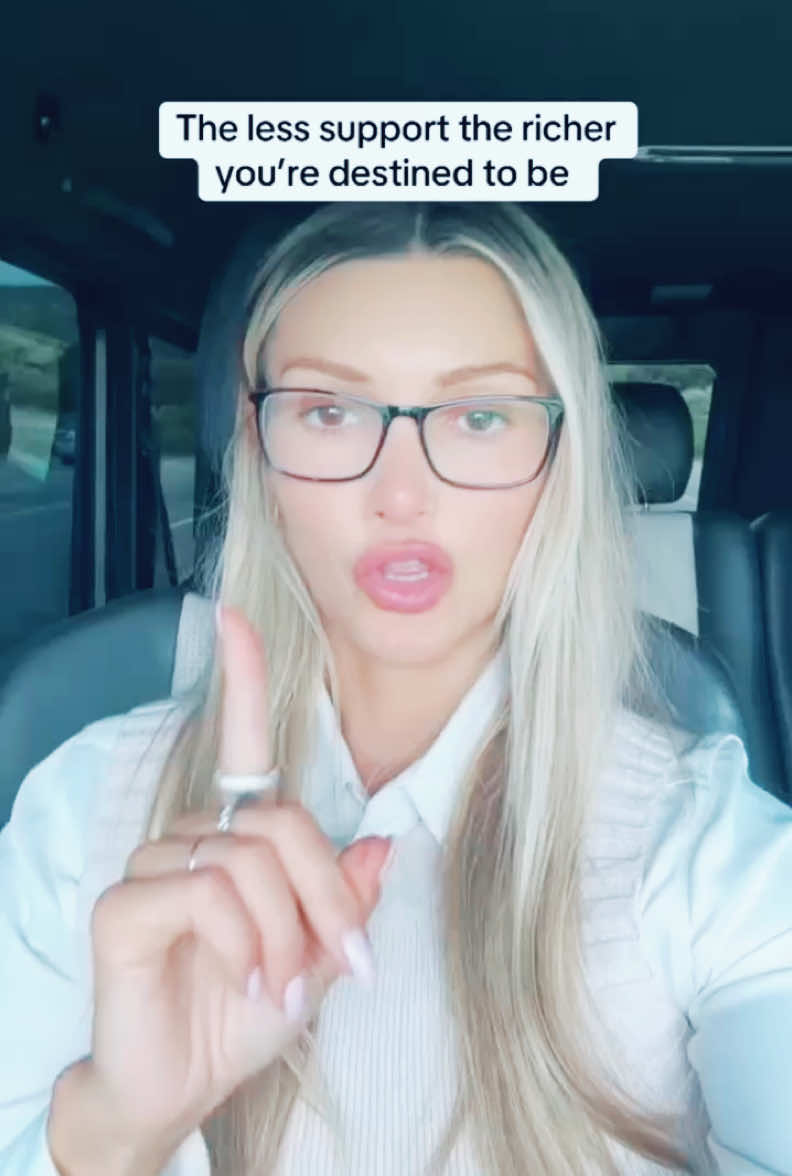 #stitch with @margotmillerofficial 🪬✨💸🧘🏽‍♀️💸✨🪬 #fypシ 