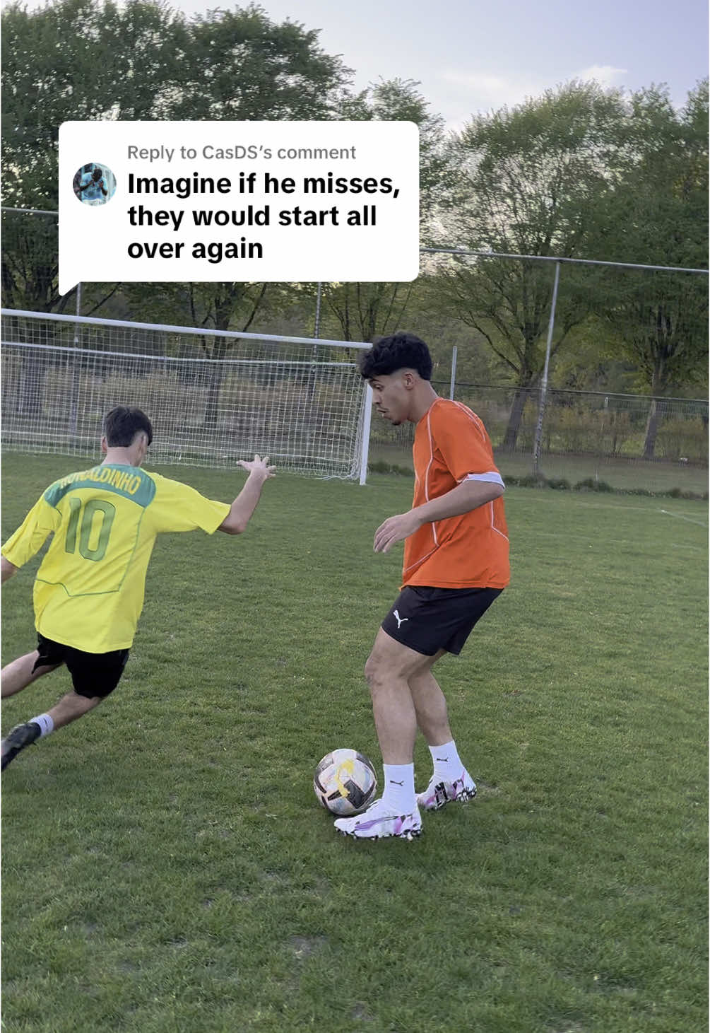 Replying to @CasDS That one Robben goal 😅😭 #blooper #robben #dribble #goal 