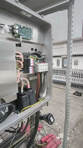 inverter#solarpanel #zonnepanelen #güneşenerjisi #quyoshpanellari #energiasłoneczna #солнечныепанели #солнечныебатареи #panelsłoneczny #sunenergy 