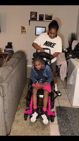Happy Dallas today!💓#lifewithdallasfaye #princess #fyp #goodvibes #happy #specialneedsmom #nonverbal #contentcreator #foryoupage #afterschool 