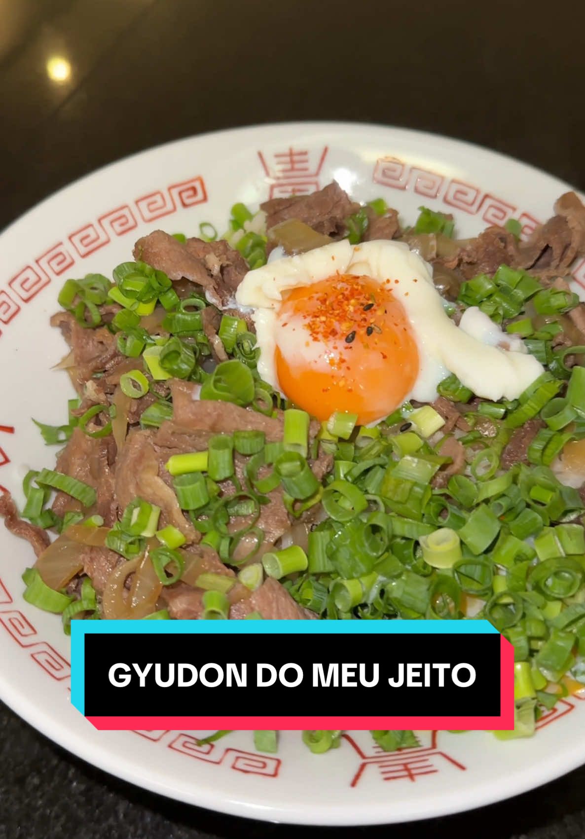 Gyudon do meu jeito ♥️ O melhor jantar rápido da vida 🤤 #asmr #jantarapida #jantafacil #gyudon #comidajaponesa