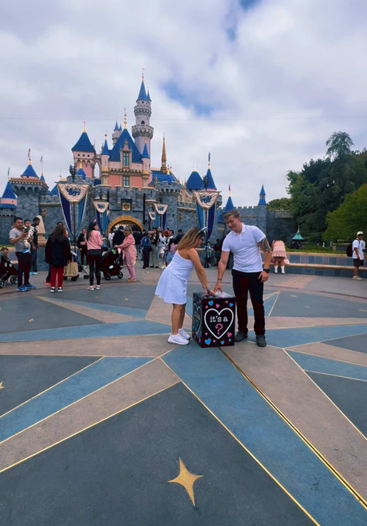 Our Disney gender reveal 💖 #disneyland #genderreveal #fyp 