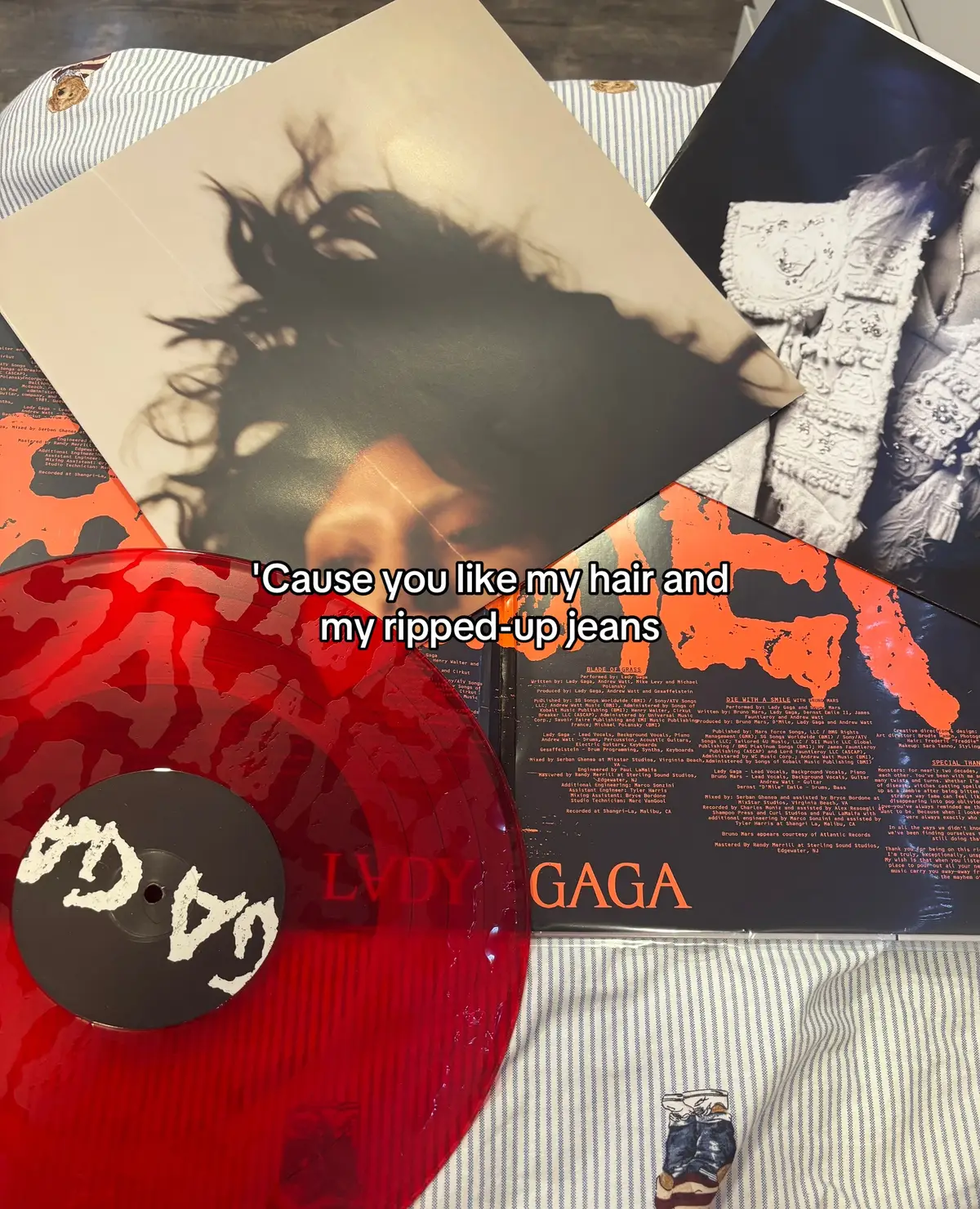 One of my favorite vinyls EVERRR. // #fyp #foryou #viral #ladygaga #mayhem #ladygagavinyl #mayhemvinyl #vinyl #ladygagamayhem #abracadabra 