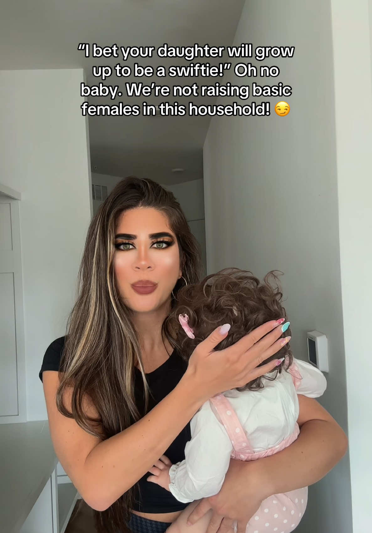 How every video under this trend sounds 😭 like why can’t they like both artists?! 