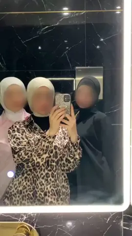 #اليسا #عائلتي #عائلة #طلعة #مطعم #بنات #اخواتي #صديقتي #foryou #فولو❤️ #اكسبلورexplore #fyyyyyyyyyyyyyyyy 