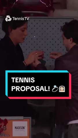 When you’ve gotta propose at 7 but watch tennis at 8 💍🎾 #tennistv #tennis #engagement #proposal #sports 
