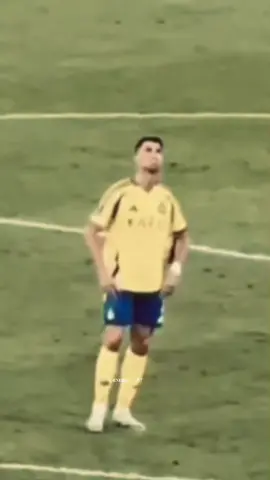 هذه اللقطة لاتـــســـرّ الناظرين إن كانوا عاشقين لك حقًا😔💔.                              #اكسبلورررر#النصر#اكسبلورexplore#@TikTok#كريستيانو#ابطال_آسيا#النصر_السعودي#مالي_خلق_احط_هاشتاقات# 