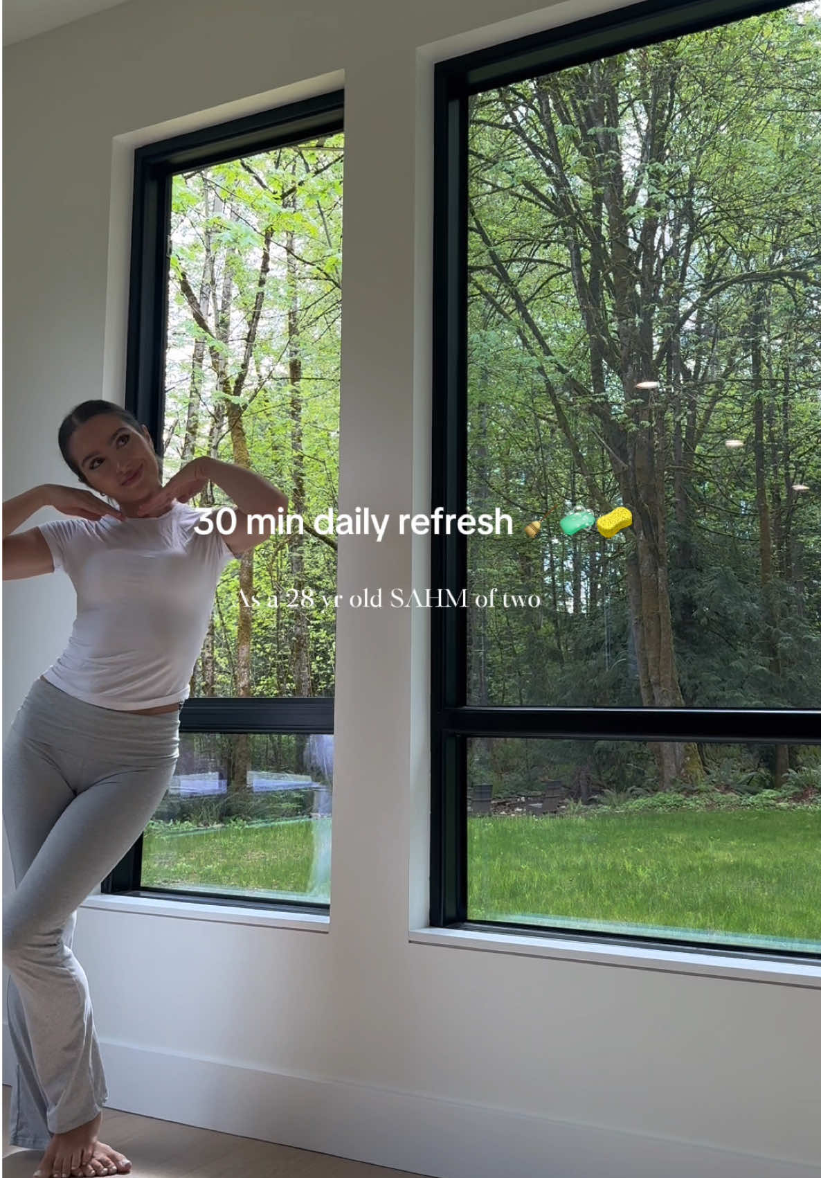 This is your sign to set a timer for 30 minutes and clean your space 🫶🏽  #eufyE25  #eufyE28  #eufyEseries #eufyHydroJet™ #eufyDeepCleaning  #CleanTok #cleaningtiktok #cleaningmotivation #dailyreset @eufy shop @L’AVANT COLLECTIVE @The Pink Stuff 