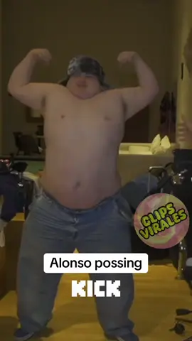 Alonso possing #gh #coscu #kick #tiktok #greenscreen #momo #green #italia #foryoupage #foryou #fueシ #viralvideo #v #adinross #fyp #fy #video #viraltiktok #virall #parati #viral #dance #music #funny #Love #trending #duet #viral #viralvideo 
